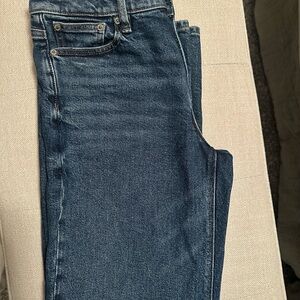 AE Stretch High-Waisted
Stovepipe Jean